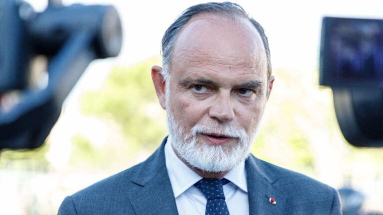 Portrait officiel d'Édouard Philippe
