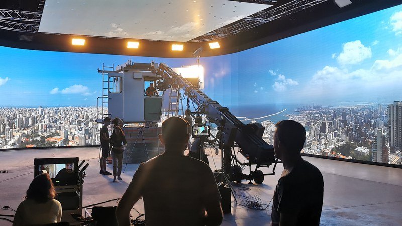 Plateau de tournage avec murs LED pour production virtuelle