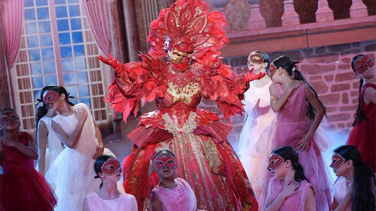 Costume de la Vénitienne dans l'émission Mask Singer