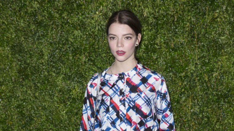 Anya Taylor-Joy sur tapis rouge