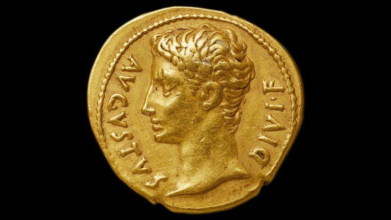 Pièces d'or romaines antiques