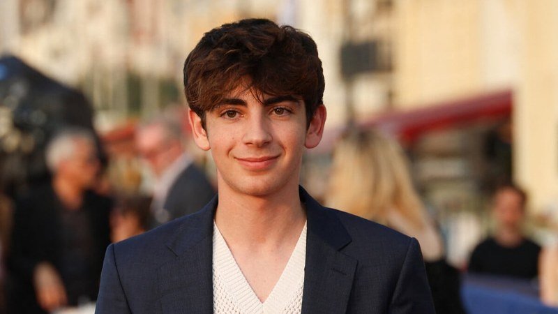 Photographie officielle de Leon Hesby