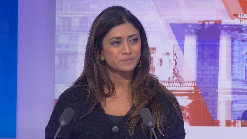 Prisca Thevenot sur le plateau de La Chaîne Parlementaire