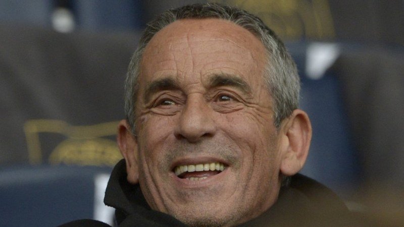 Photo de Thierry Ardisson en noir et blanc