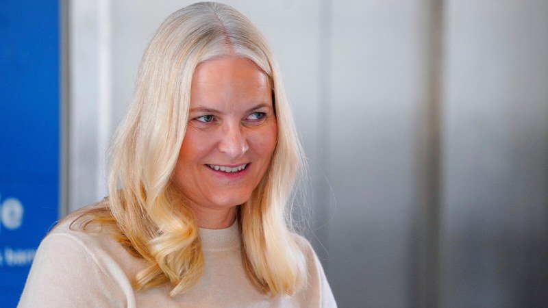 La princesse Mette-Marit lors de sa sortie d'hôpital en août 2026