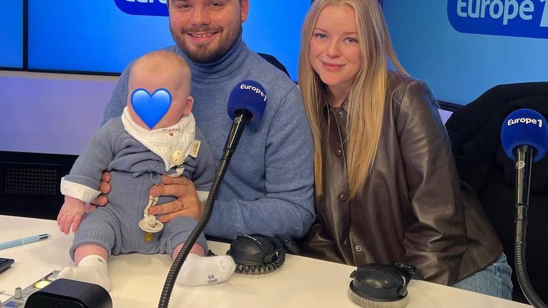Gauthier Le Bret avec sa compagne et son fils