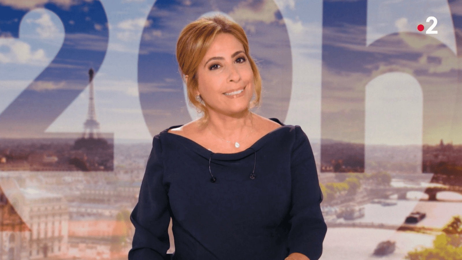 Léa Salamé sur le plateau de France 2