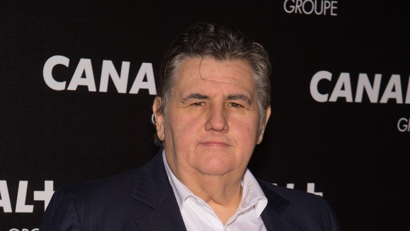 Pierre Ménès sur le plateau de Canal+